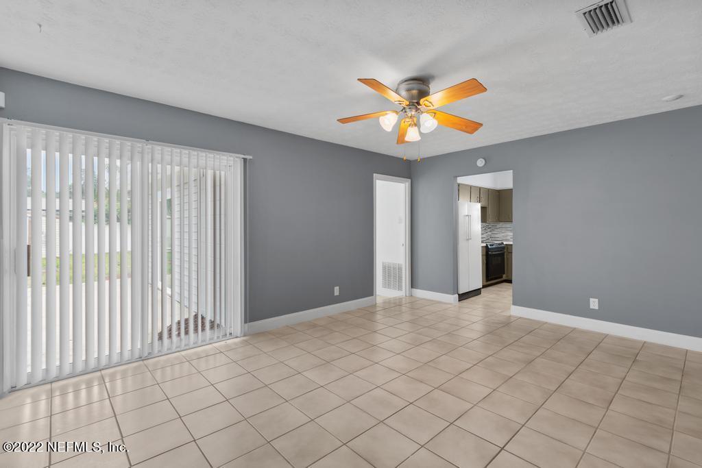8267 Lone Star Road Jacksonville, FL 32211 - Photo 6 of 15 8267 Lone Star Rd-19