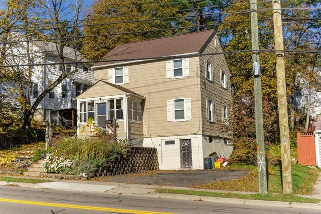 $149,900 | 2703 Watson Boulevard, Endicott, NY 13760