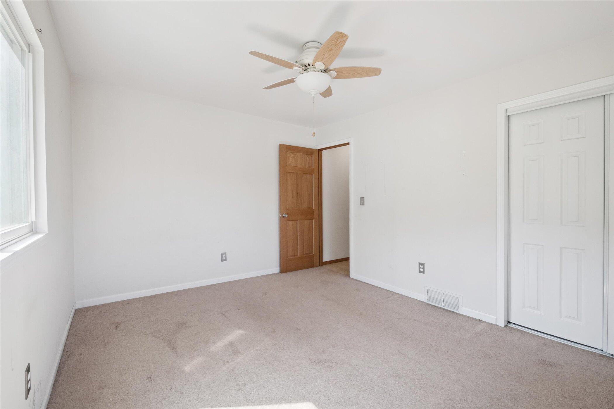 6570 Farley Road Pinckney, MI 48169 - Photo 16 of 36 11-6570-Farley-Rd-Pinckney-MI-48169-Wind