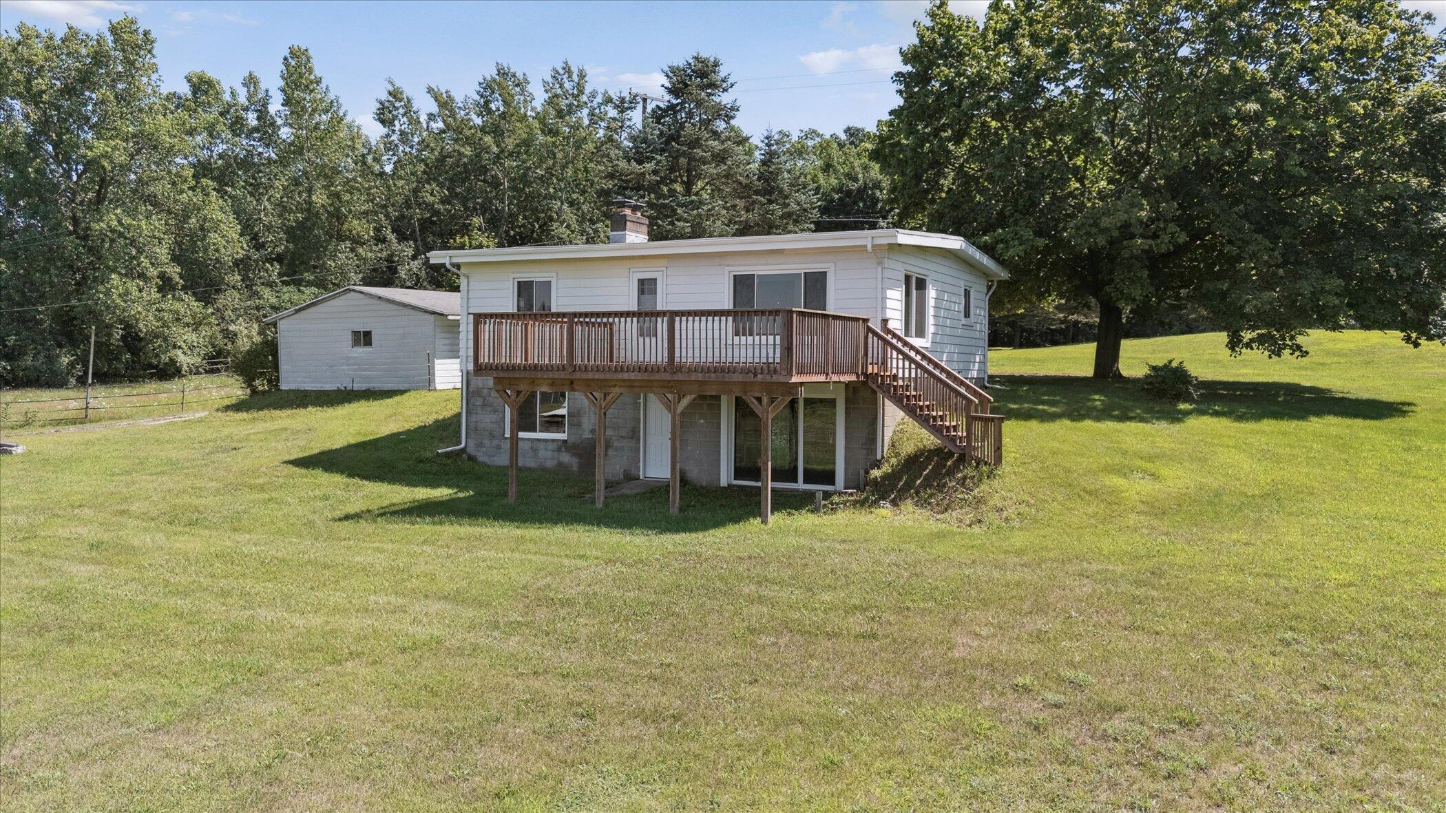6570 Farley Road Pinckney, MI 48169 - Photo 5 of 36 29-6570-Farley-Rd-Pinckney-MI-48169-Wind