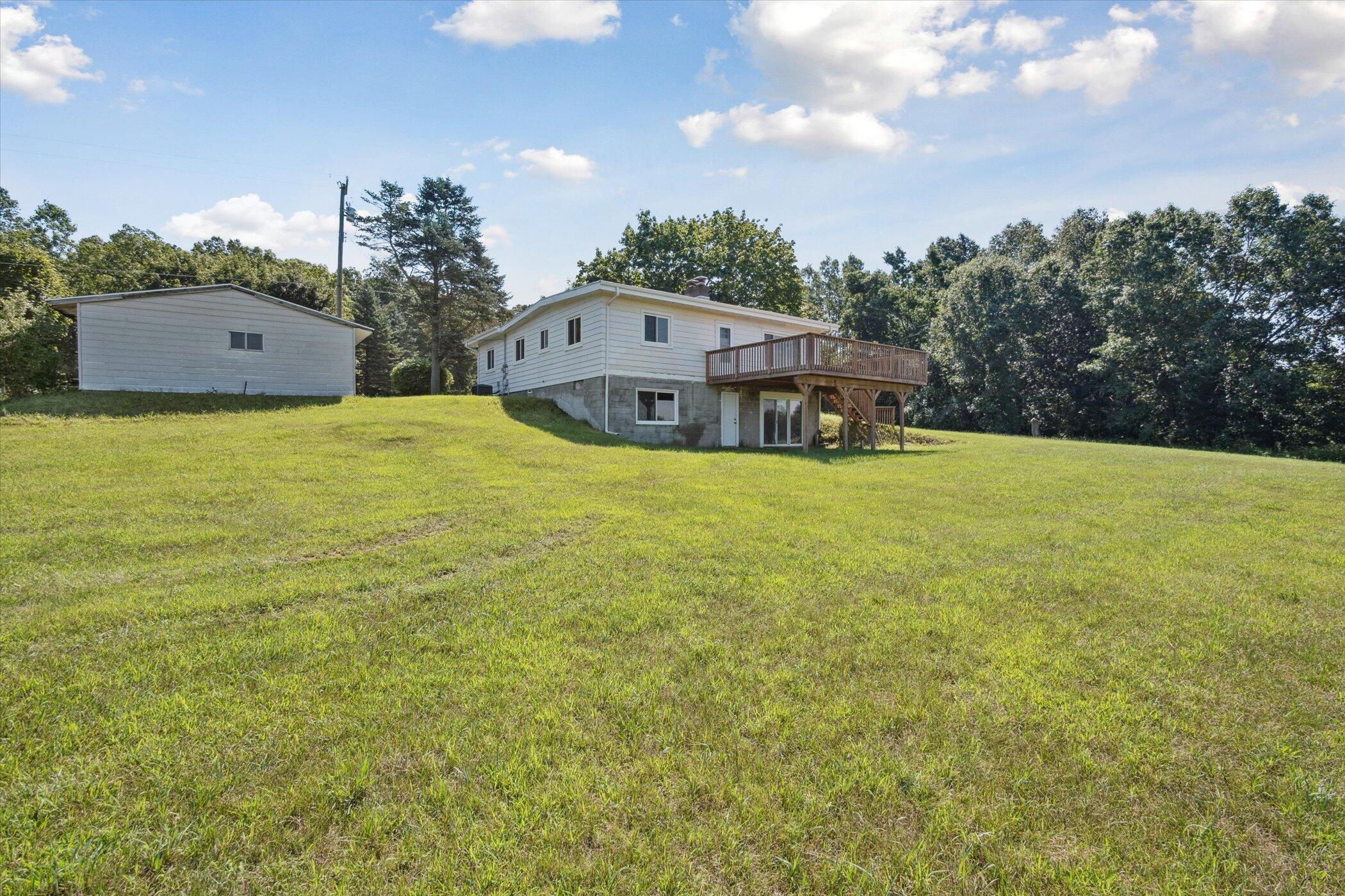 6570 Farley Road Pinckney, MI 48169 - Photo 6 of 36 18-6570-Farley-Rd-Pinckney-MI-48169-Wind