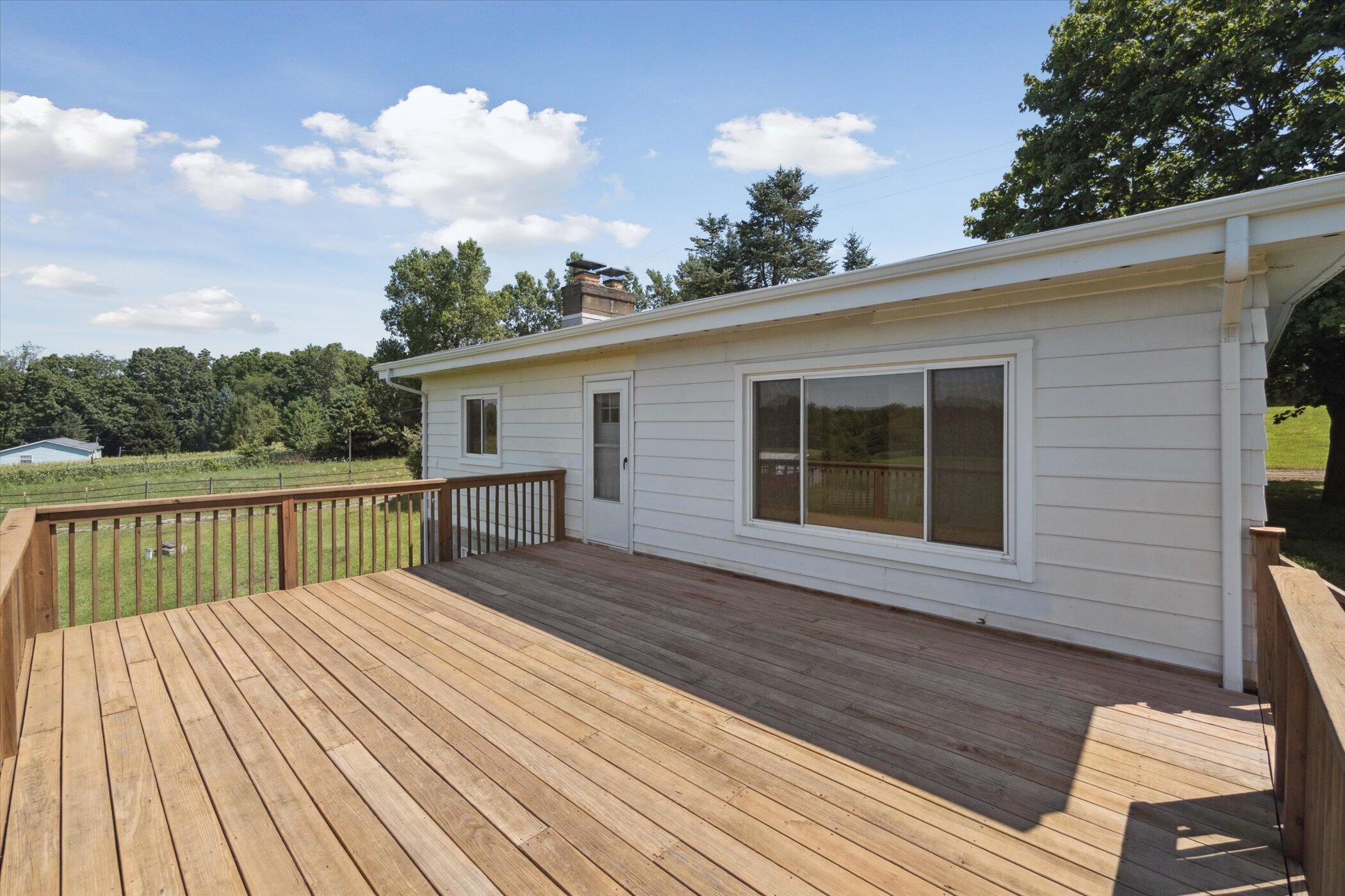 6570 Farley Road Pinckney, MI 48169 - Photo 7 of 36 17-6570-Farley-Rd-Pinckney-MI-48169-Wind