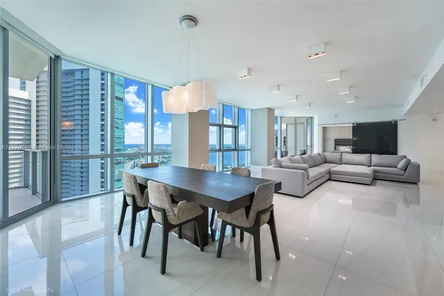 $16,000 | 851 Northeast 1st Avenue, Unit 3805, Miami, FL 33132