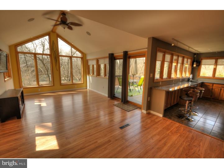 138 Stephen Road Reading, PA 19601 - Photo 5 of 24