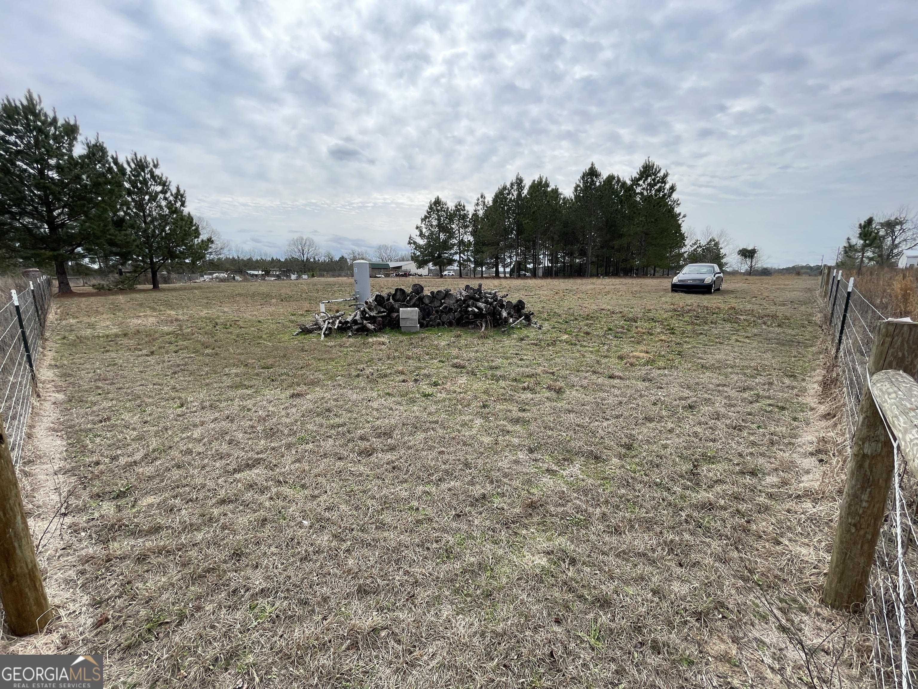 141 James English Road Cochran, GA 31014 - Photo 5 of 7 a view of a lake view