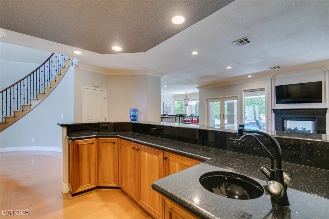 2131 Alexa Breanne Court Las Vegas, NV 89117 - Photo 13 of 76