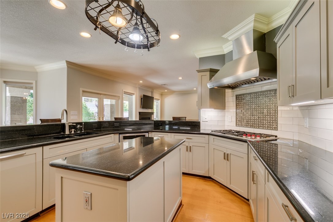 2131 Alexa Breanne Court Las Vegas, NV 89117 - Photo 30 of 76