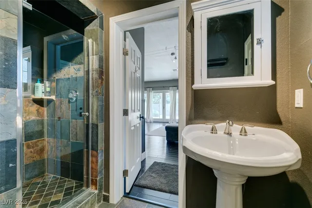 $6,990 | 2131 Alexa Breanne Court, Las Vegas, NV 89117