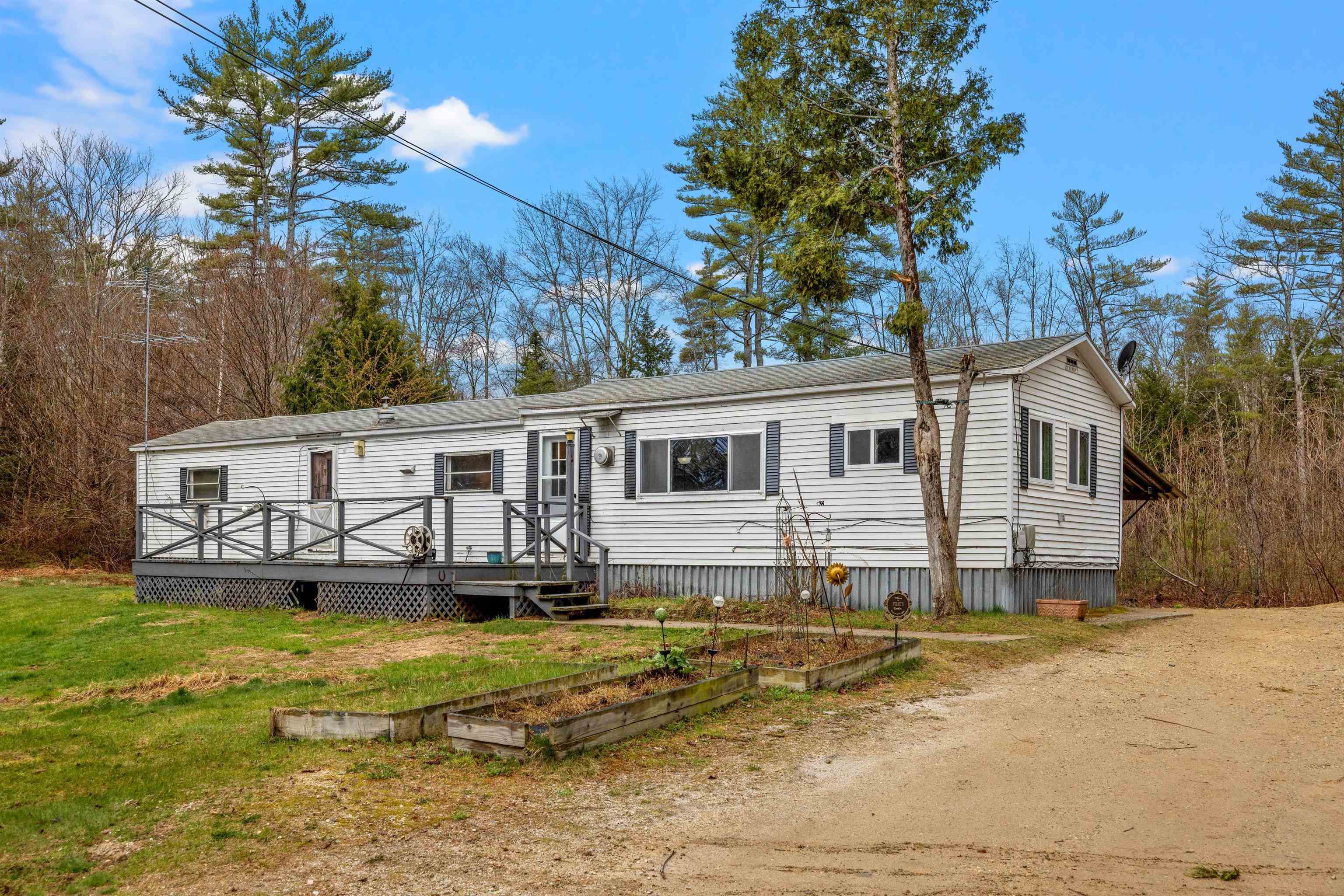 24 Beauty Hill Road Barnstead, NH 03225 - Photo 2 of 27
