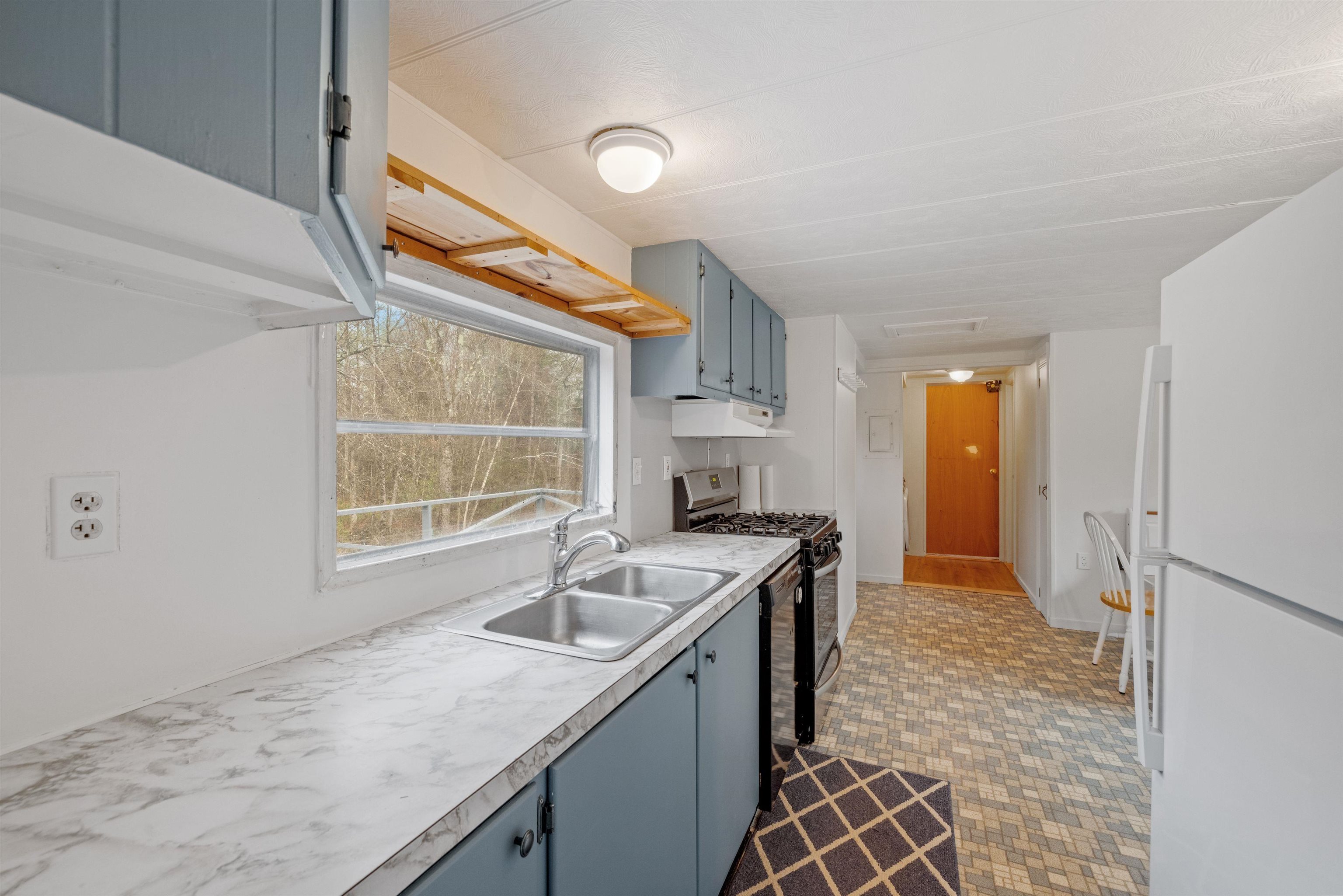 24 Beauty Hill Road Barnstead, NH 03225 - Photo 3 of 27