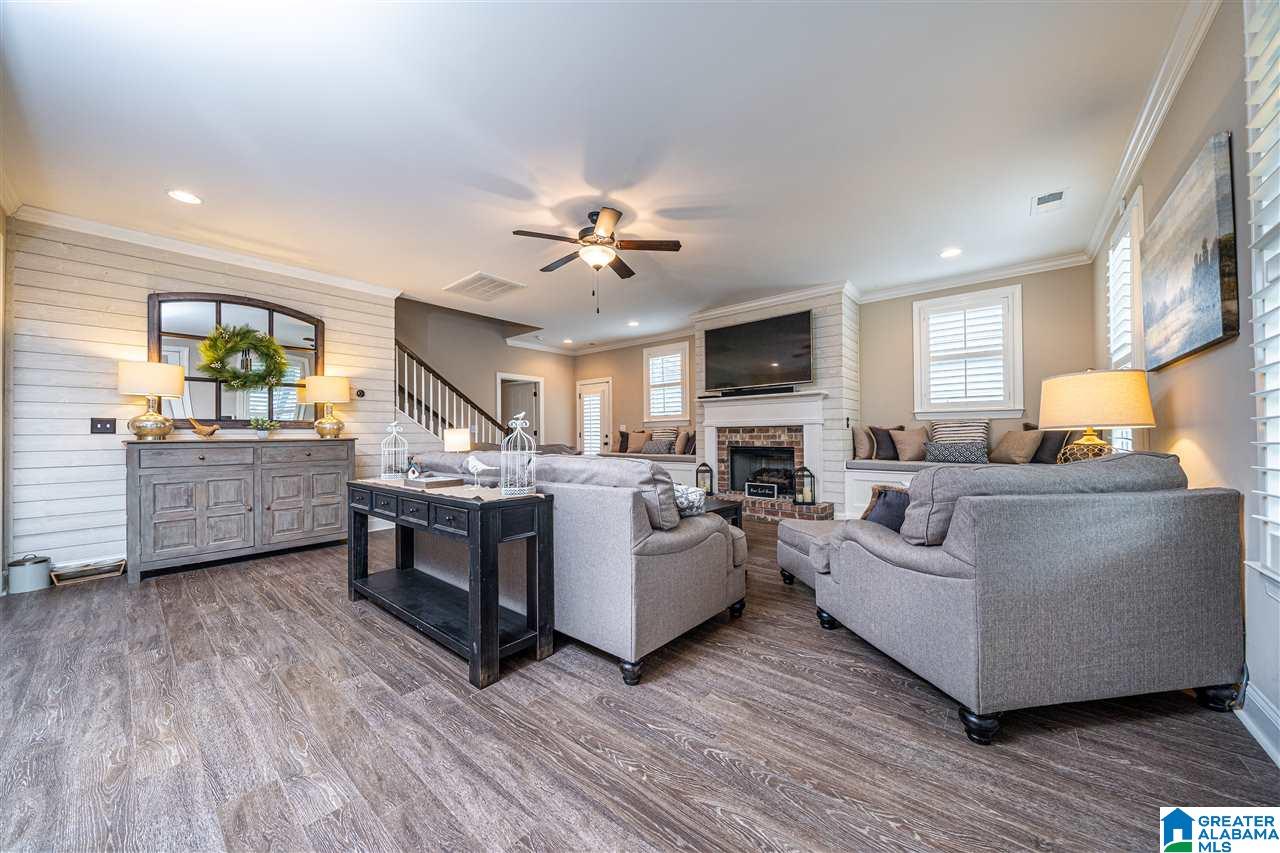 6528 Spring Street Trussville, AL 35173 - Photo 4 of 47