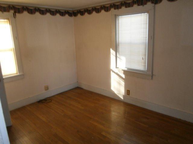 9 Brookshire Road Hyannis, MA 02601 - Photo 3 of 10 an empty room with a window