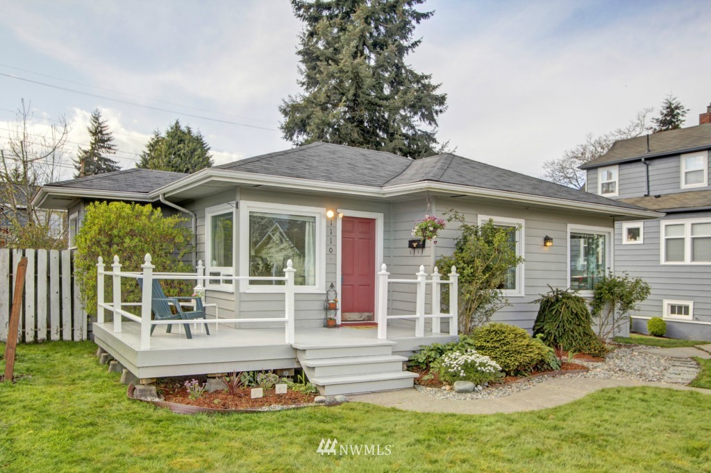 1110 Rockefeller Avenue Everett, WA 98201 - Photo 1 of 10 Gallery Image 1