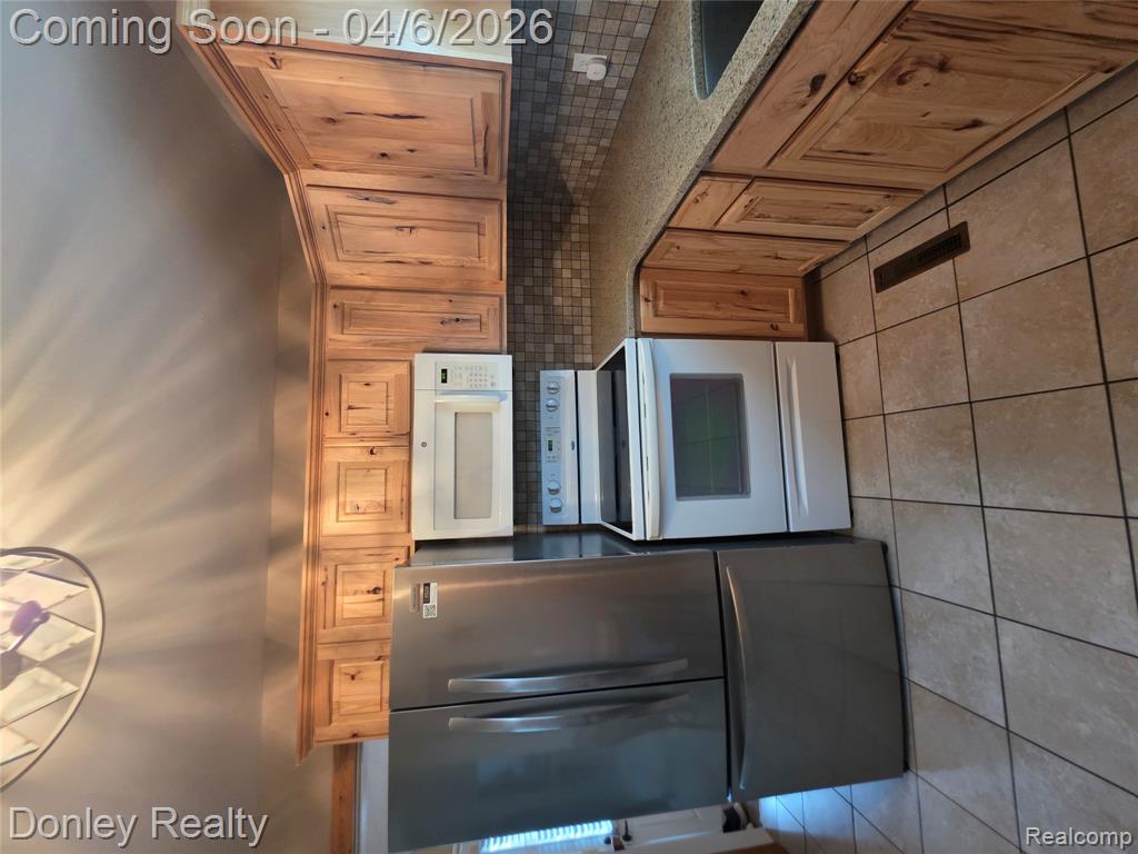 2280 South Van Dyke Road Marlette, MI 48453 - Photo 5 of 21