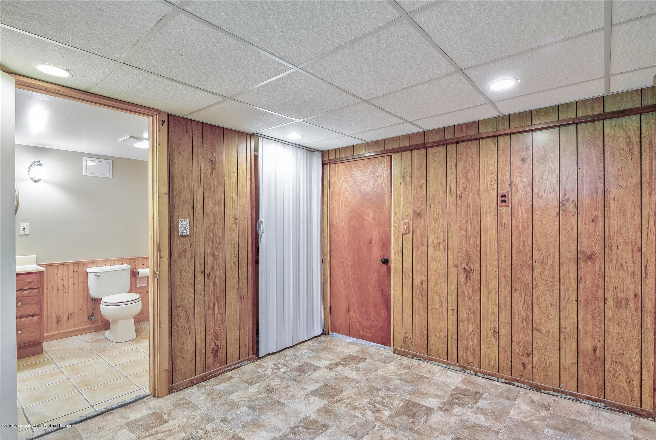351 Pond Road Freehold, NJ 07728 - Photo 16 of 32 Guest Rm/4th Br