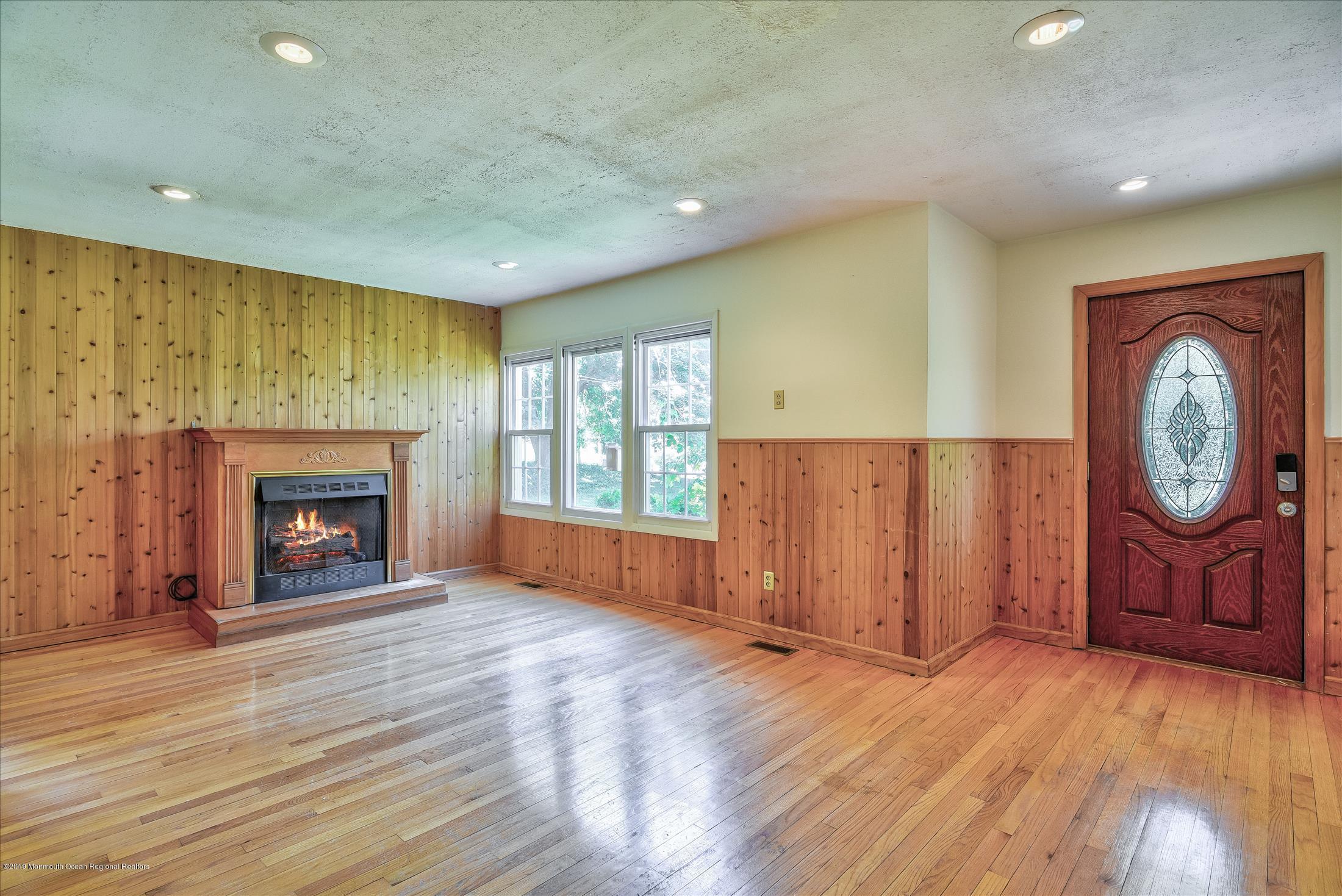 351 Pond Road Freehold, NJ 07728 - Photo 3 of 32 Living Room