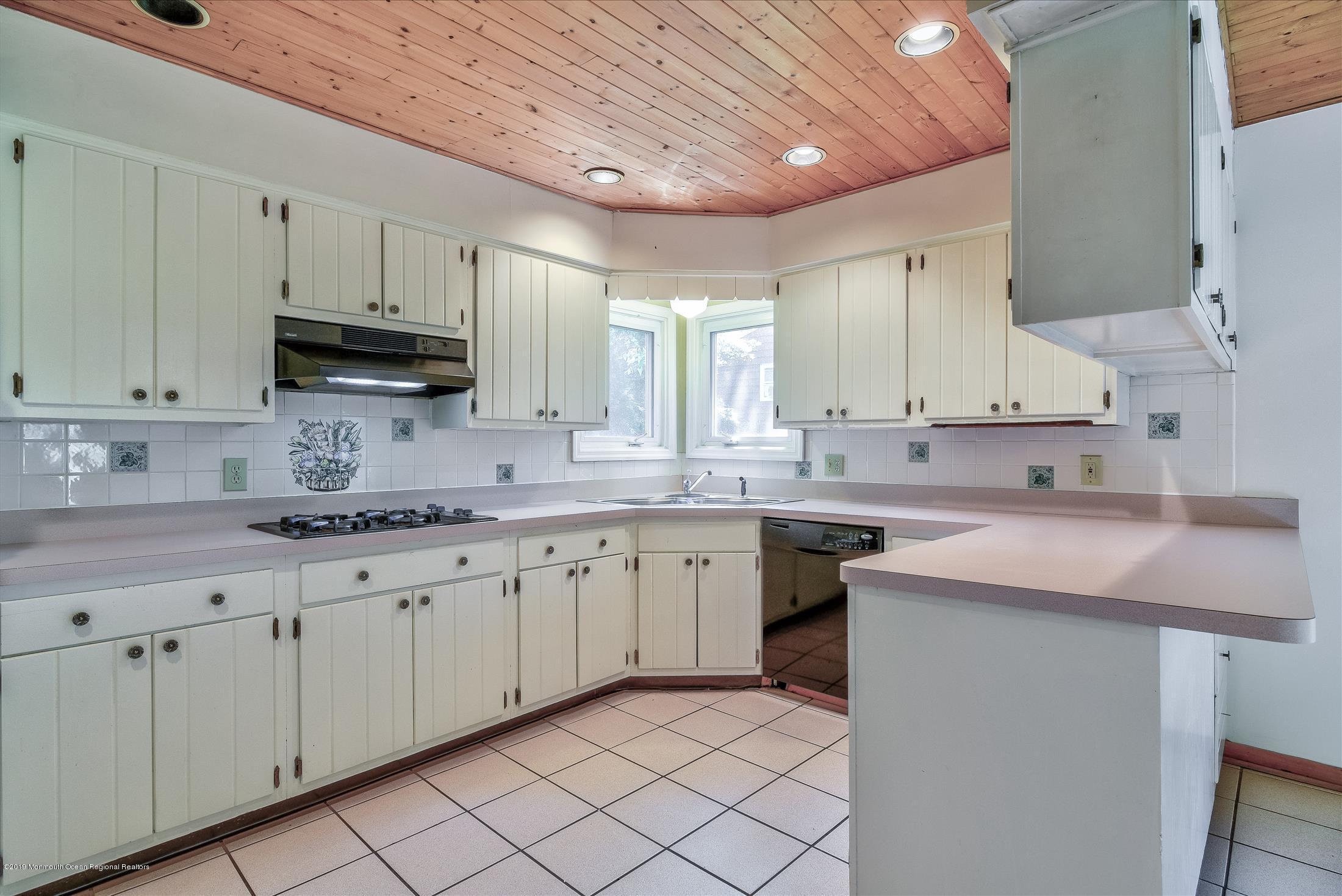 351 Pond Road Freehold, NJ 07728 - Photo 9 of 32 Large Kitchen