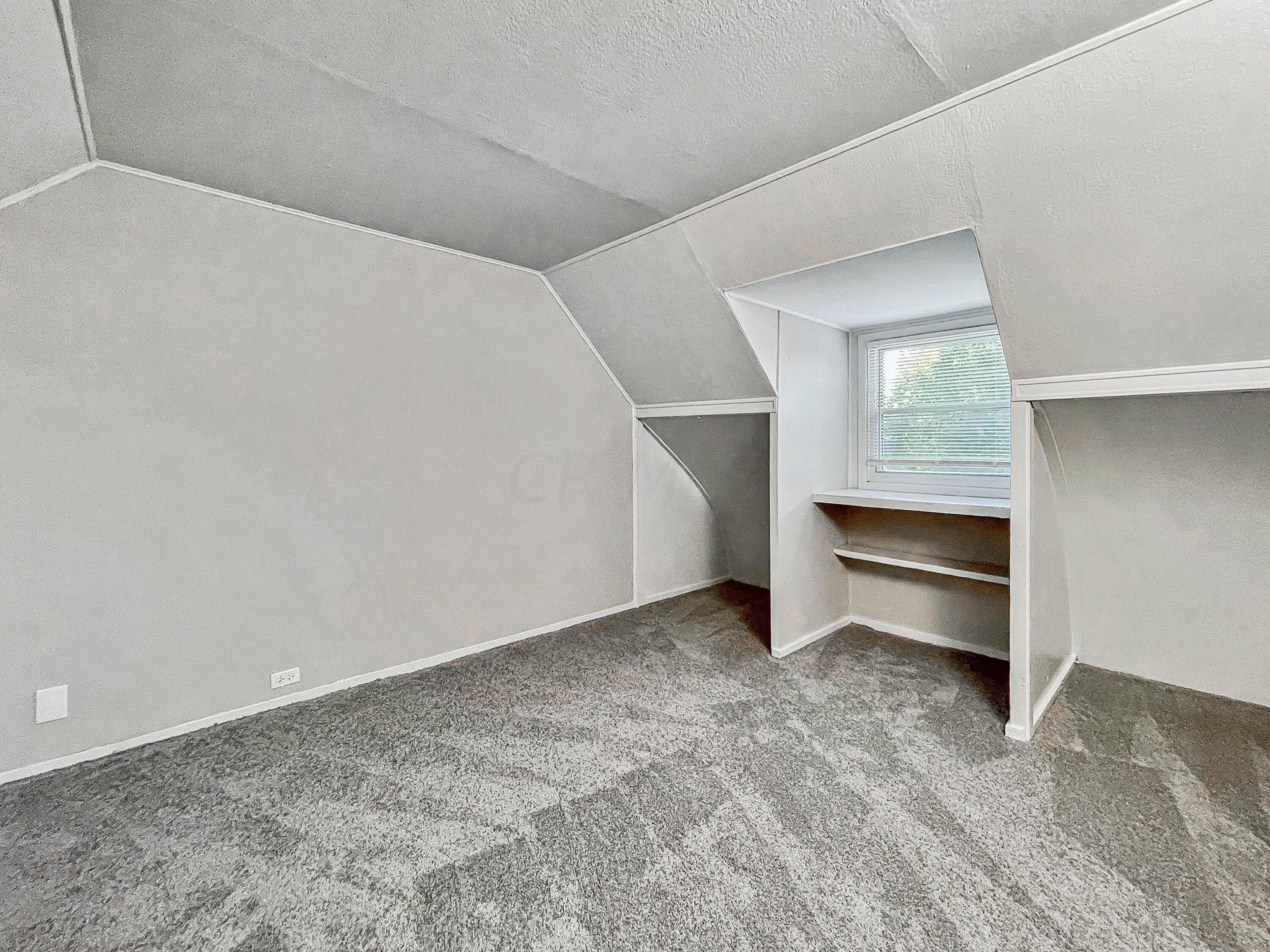 2151 Gerbert Road Columbus, OH 43211 - Photo 10 of 19 5A613956-DBF0-4B30-9A8E-C795880DD7A8