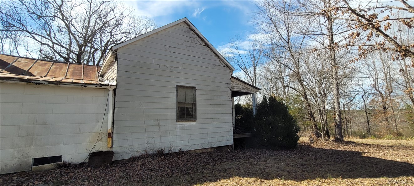 8364 Bridgeport Road Arvonia, VA 23004 - Photo 3 of 41 Gallery Image 3