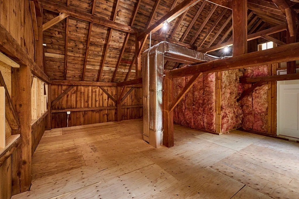 74 Lead Mine Road Southampton, MA 01073 - Photo 20 of 34 a view of an empty room