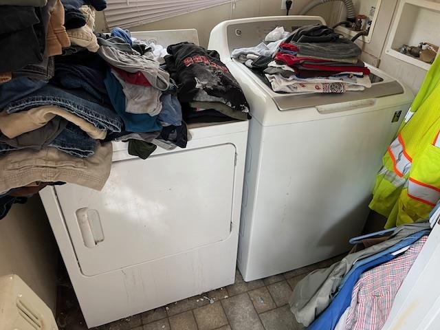 38 Bud Jennings Road Henning, TN 38041 - Photo 12 of 14 a utility room with dryer and washer