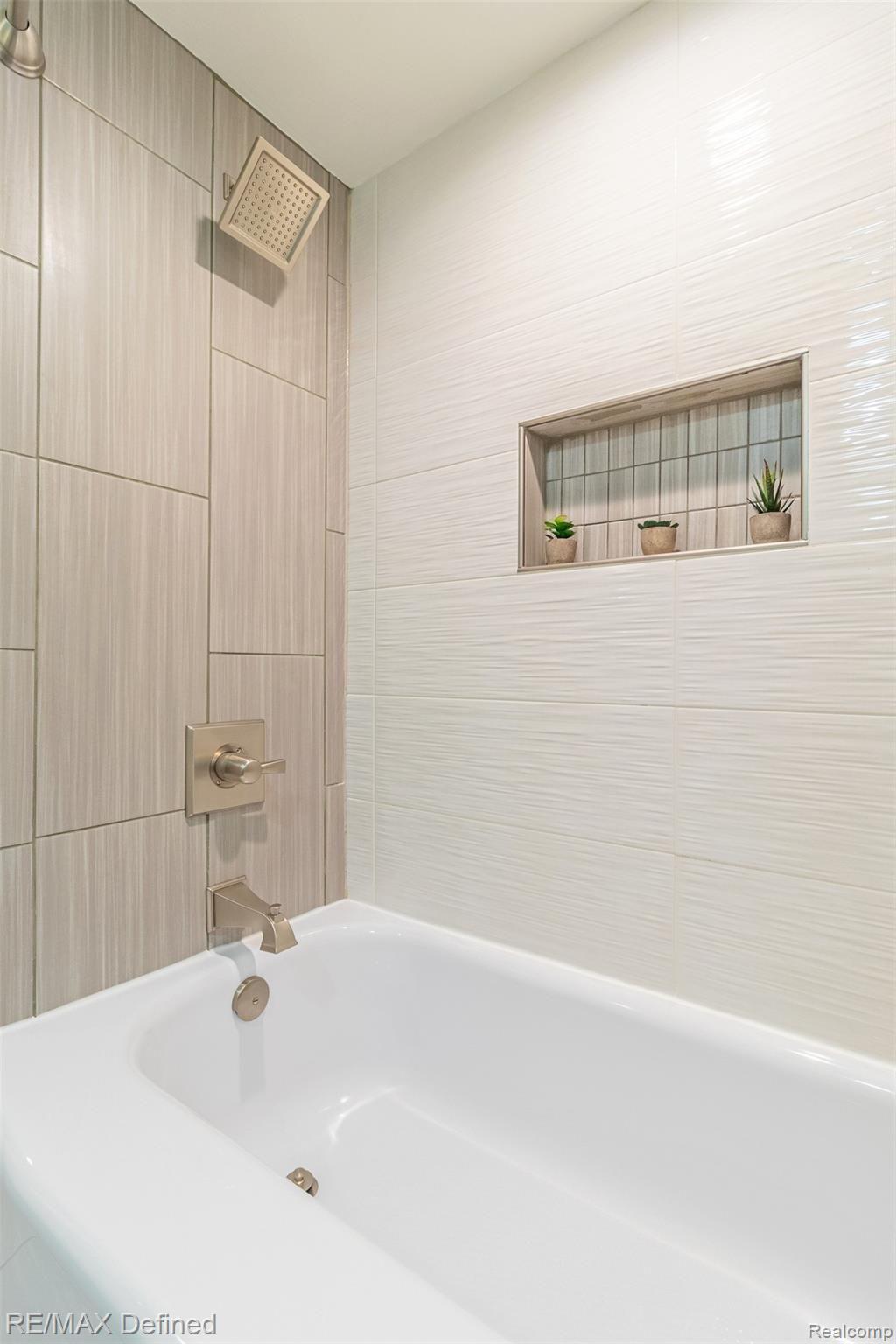 366 Wimpole Drive Rochester, MI 48309 - Photo 32 of 46 366 Whimpole-35.jpg