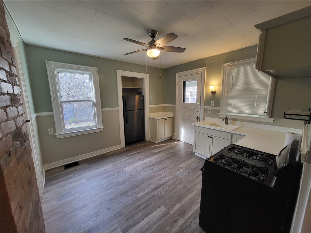 45 Boardman Street Rochester, NY 14607 - Photo 16 of 39