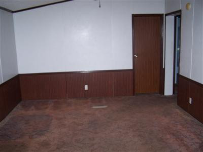 347 Mildred Road McKee, KY 40447 - Photo 3 of 11 Living Room