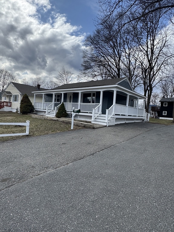 101 Everett Street Lawrence, MA 01843 - Photo 1 of 34