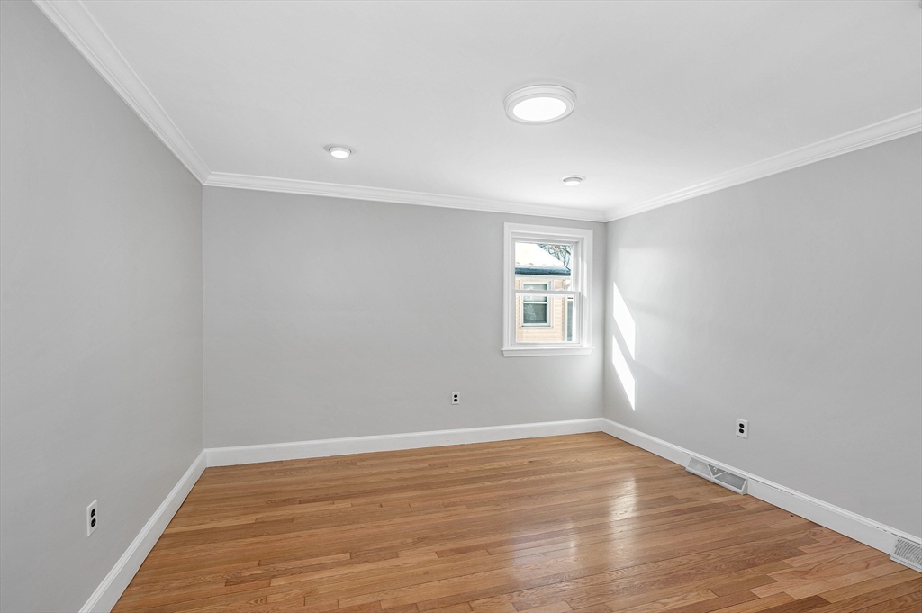 101 Everett Street Lawrence, MA 01843 - Photo 14 of 34