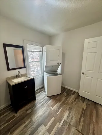 $1,800 | 59 Clark Avenue, Irondequoit, NY 14609