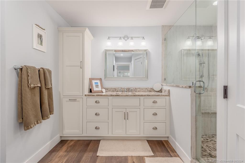 526 Southwest Rustic Circle Stuart, FL 34997 - Photo 17 of 31 Gallery Image 17