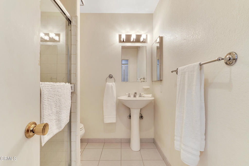 5125 West Wooley Road, Unit 5 Oxnard, CA 93035 - Photo 19 of 32