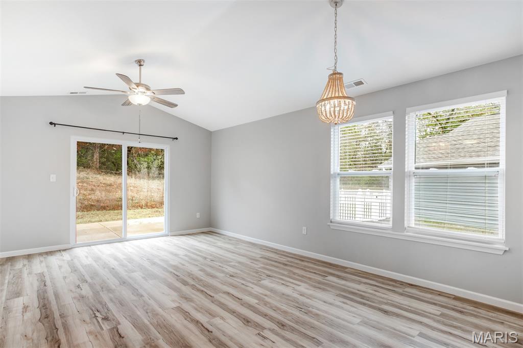 926 Osage Villa Court Villa Ridge, MO 63089 - Photo 4 of 19