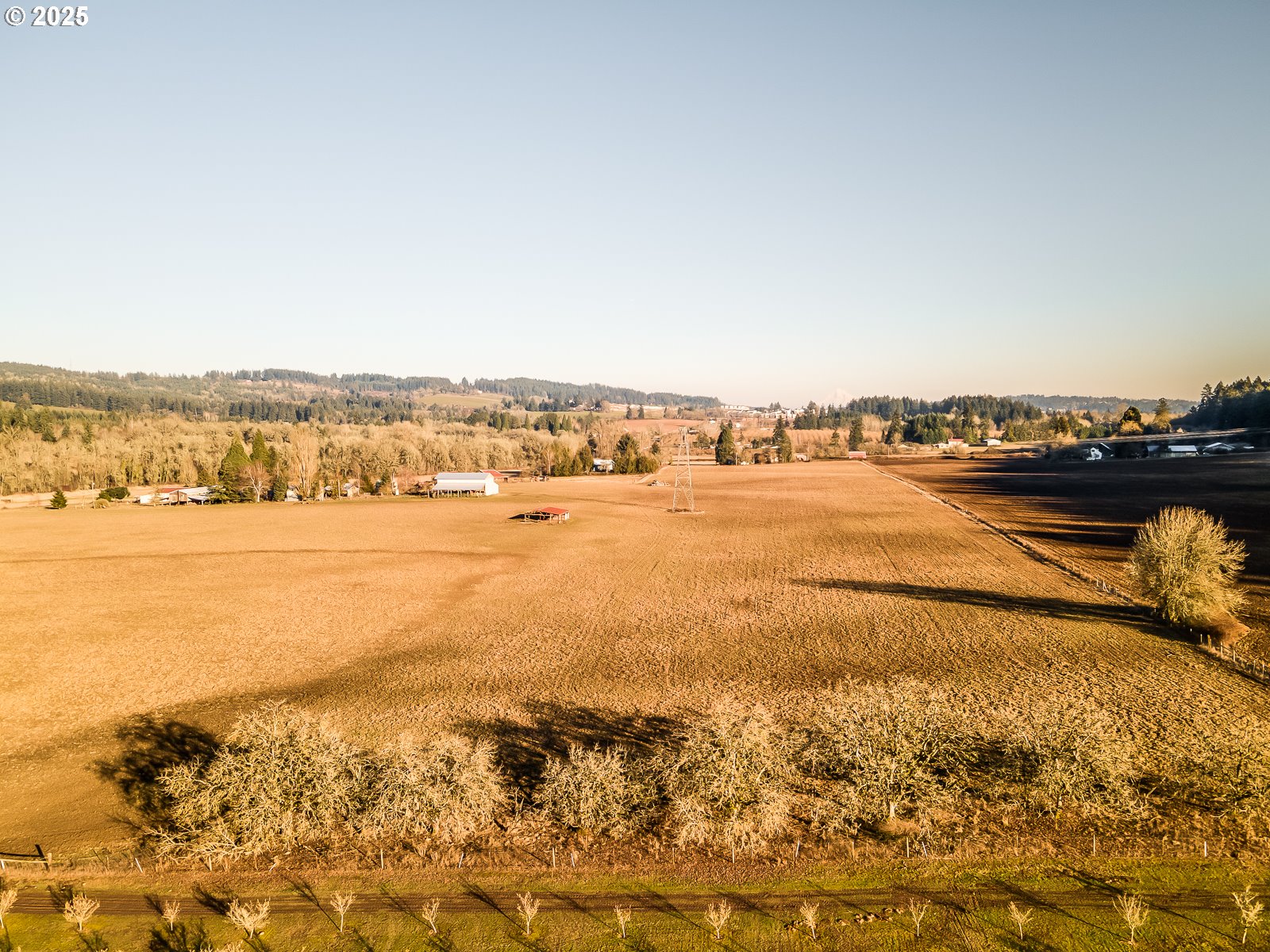 21340 Southwest Tile Flat Road Beaverton, OR 97007 - Photo 39 of 46 a view of an ocean with city