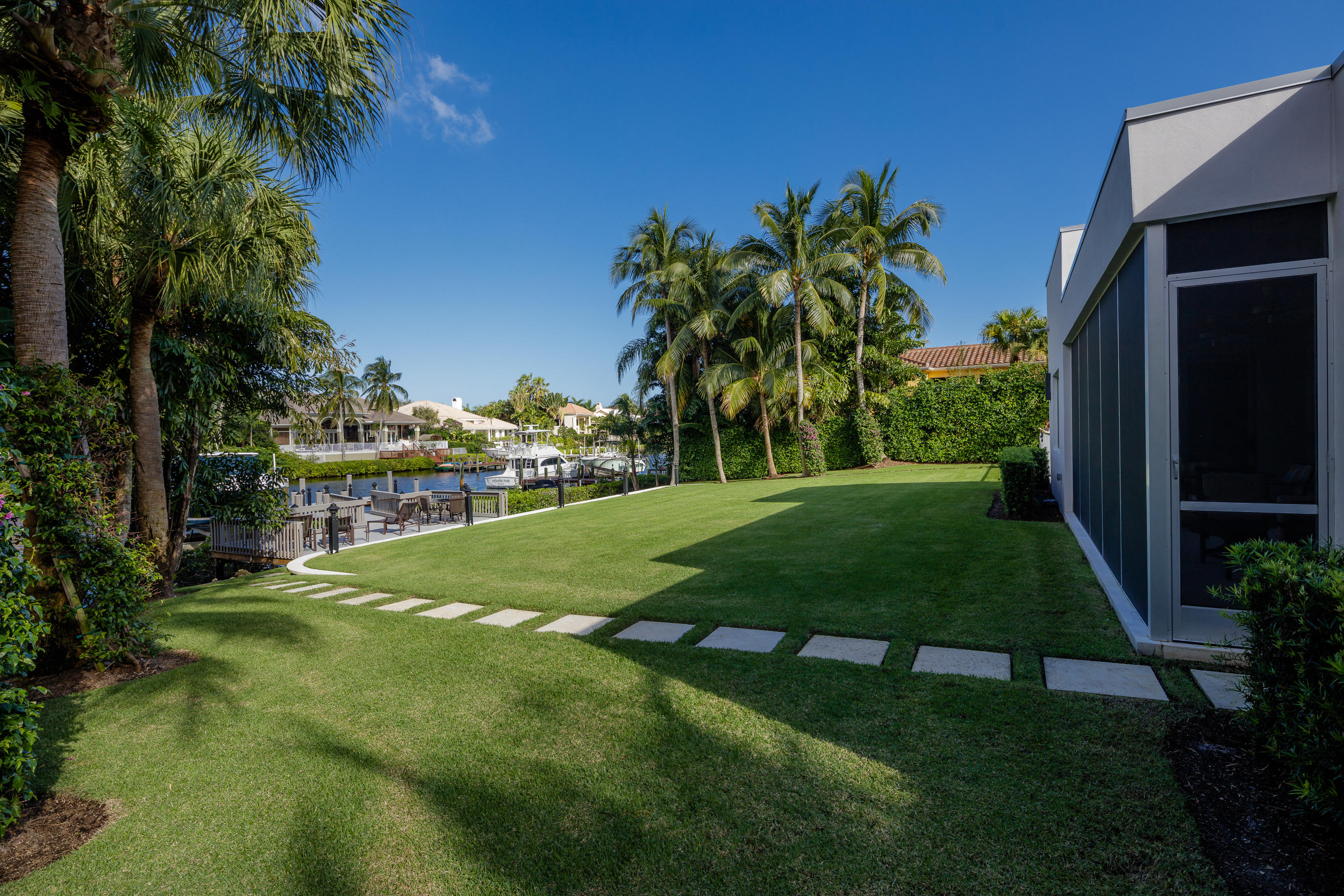 408 Mariner Drive Jupiter, FL 33477 - Photo 8 of 9 Back Yard