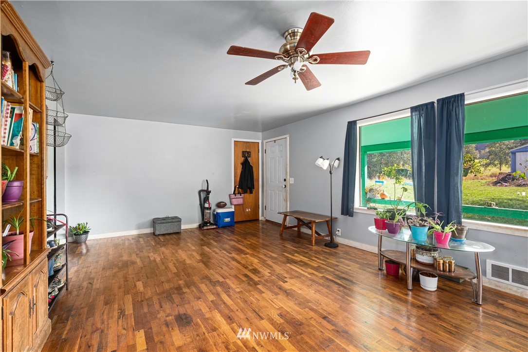 111 Myer Road Morton, WA 98356 - Photo 2 of 9 Gallery Image 2