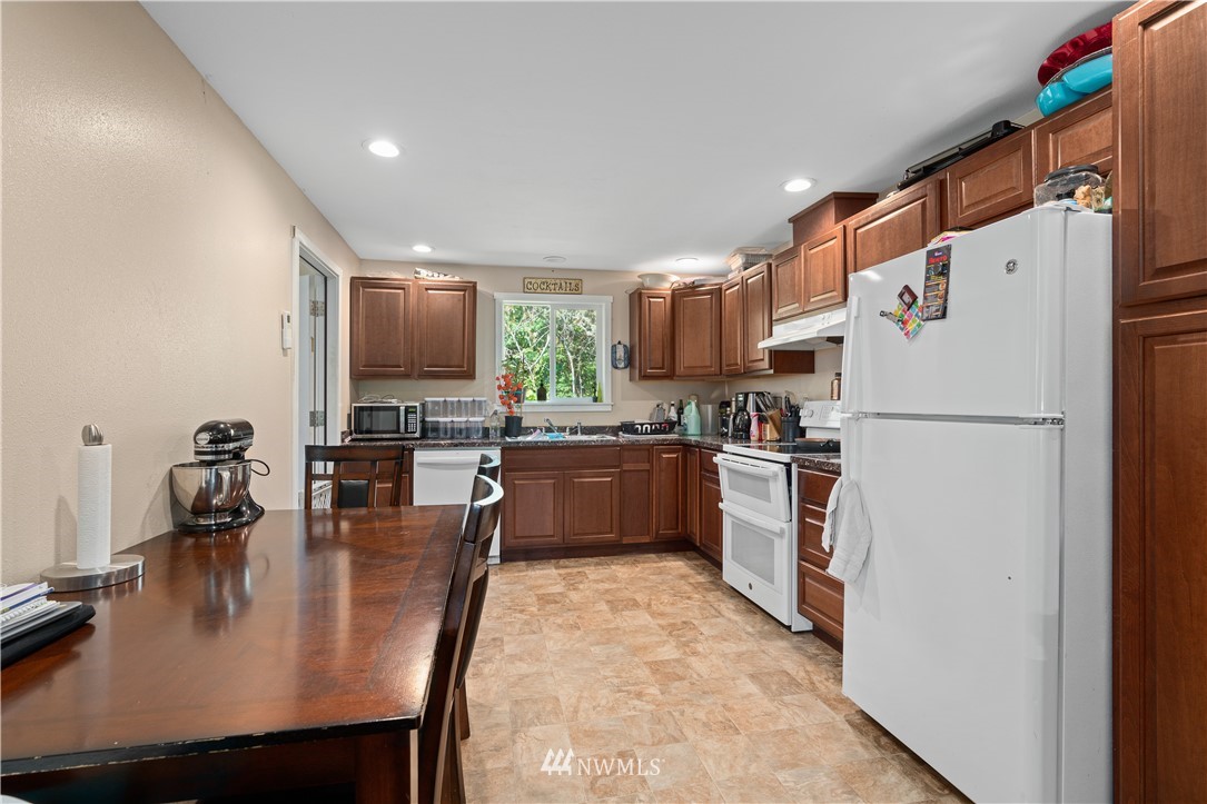 111 Myer Road Morton, WA 98356 - Photo 5 of 9 Gallery Image 5