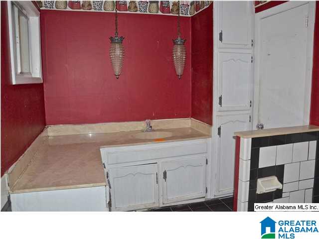 437 Burgundy Road Birmingham, AL 35215 - Photo 23 of 32