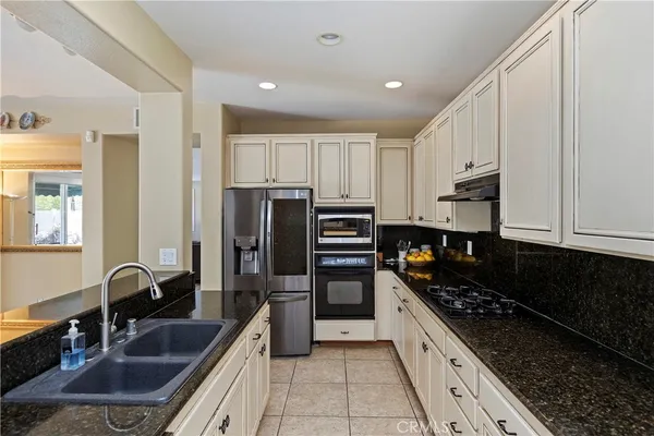 $3,800 | 42467 Thoroughbred Lane, Murrieta, CA 92562