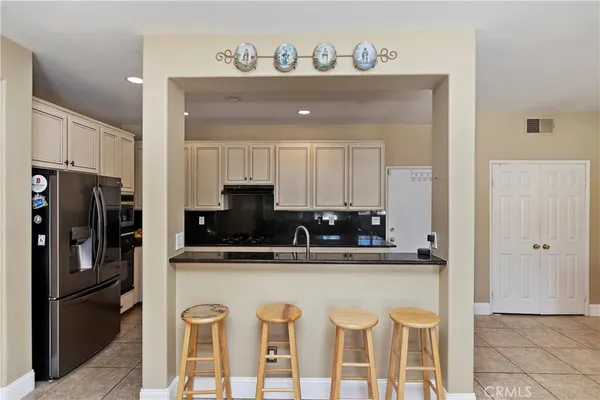 $3,800 | 42467 Thoroughbred Lane, Murrieta, CA 92562