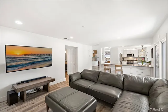 $2,090,000 | 522 Calle Cuadra, San Clemente, CA 92673