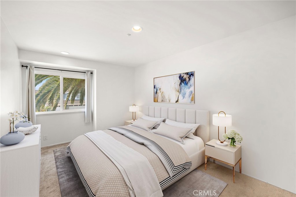 522 Calle Cuadra San Clemente, CA 92673 - Photo 25 of 37 a bedroom with a bed and a window