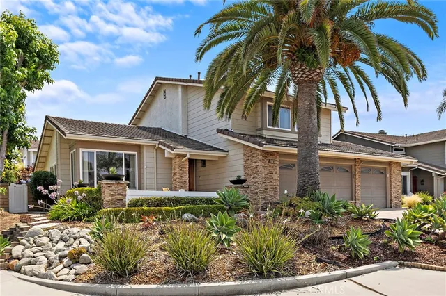 $2,090,000 | 522 Calle Cuadra, San Clemente, CA 92673