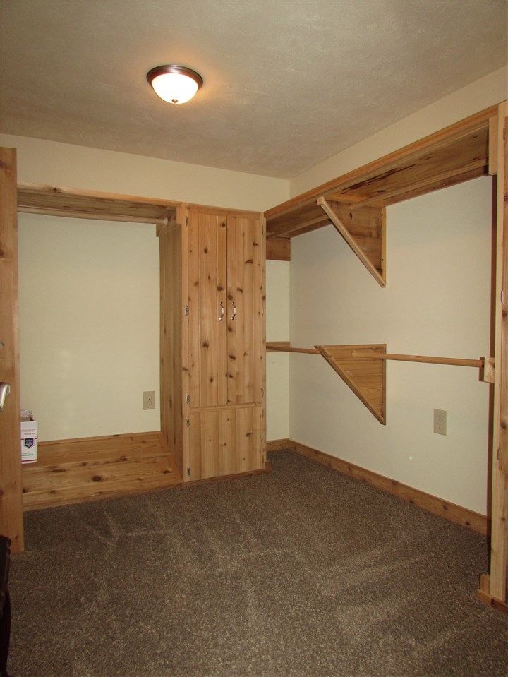 12 Ems R2B Lane Pierceton, IN 46562 - Photo 28 of 36 Gallery Image 28
