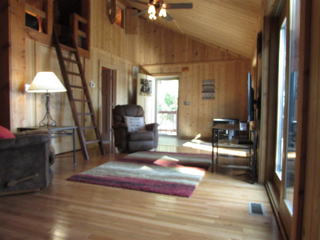 12 Ems R2B Lane Pierceton, IN 46562 - Photo 5 of 36 Gallery Image 5