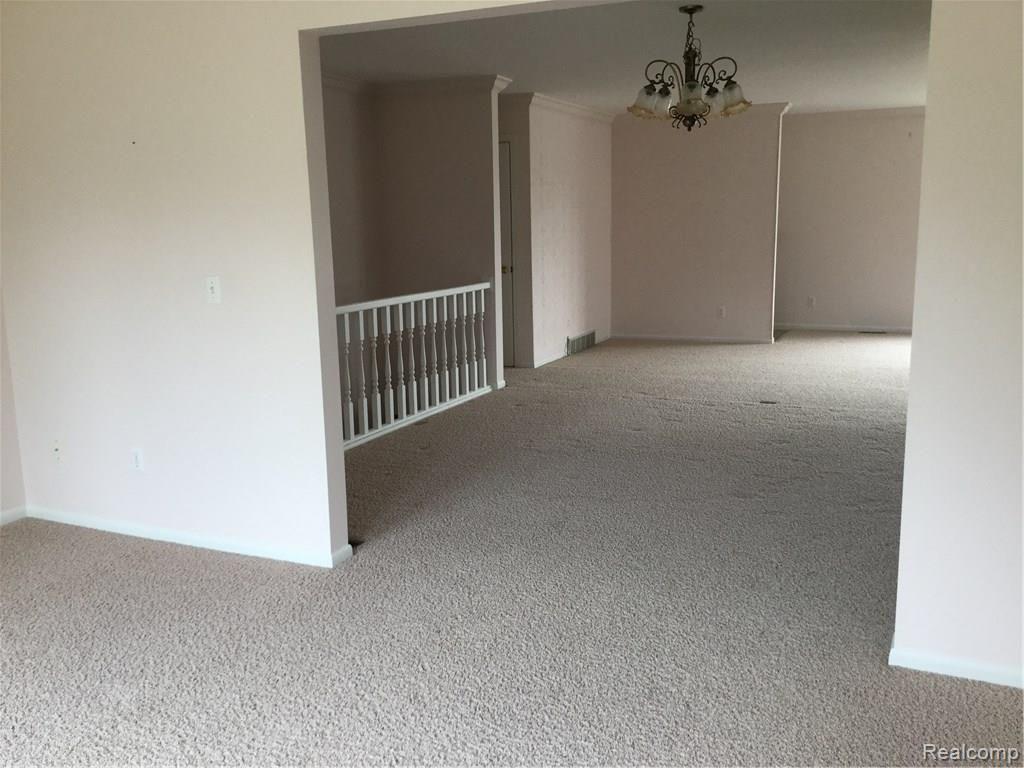 3112 Old Farm Road Flint, MI 48507 - Photo 3 of 18