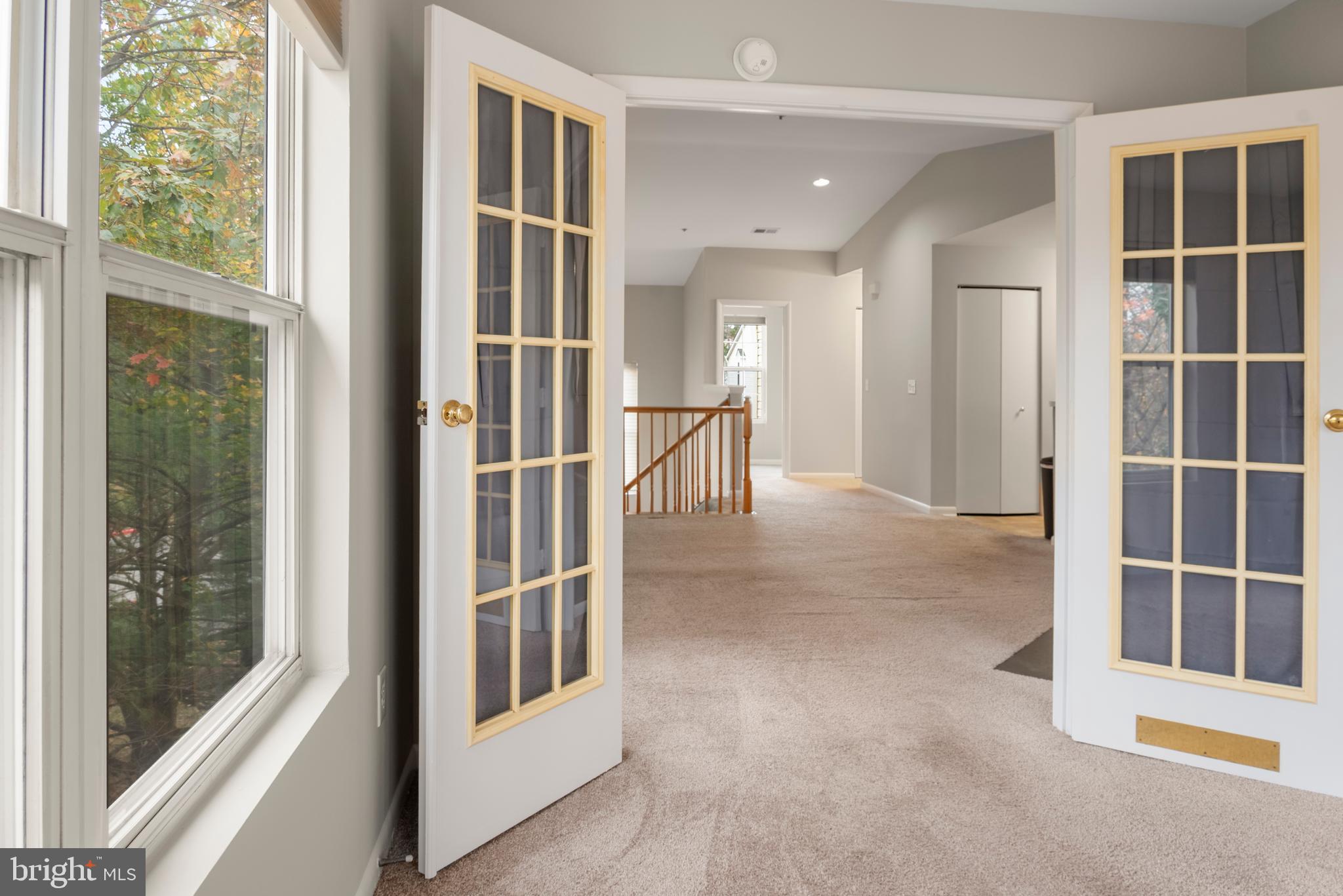 10 L Amberstone Court, Unit L Annapolis, MD 21403 - Photo 22 of 25 a view of livingroom with windows