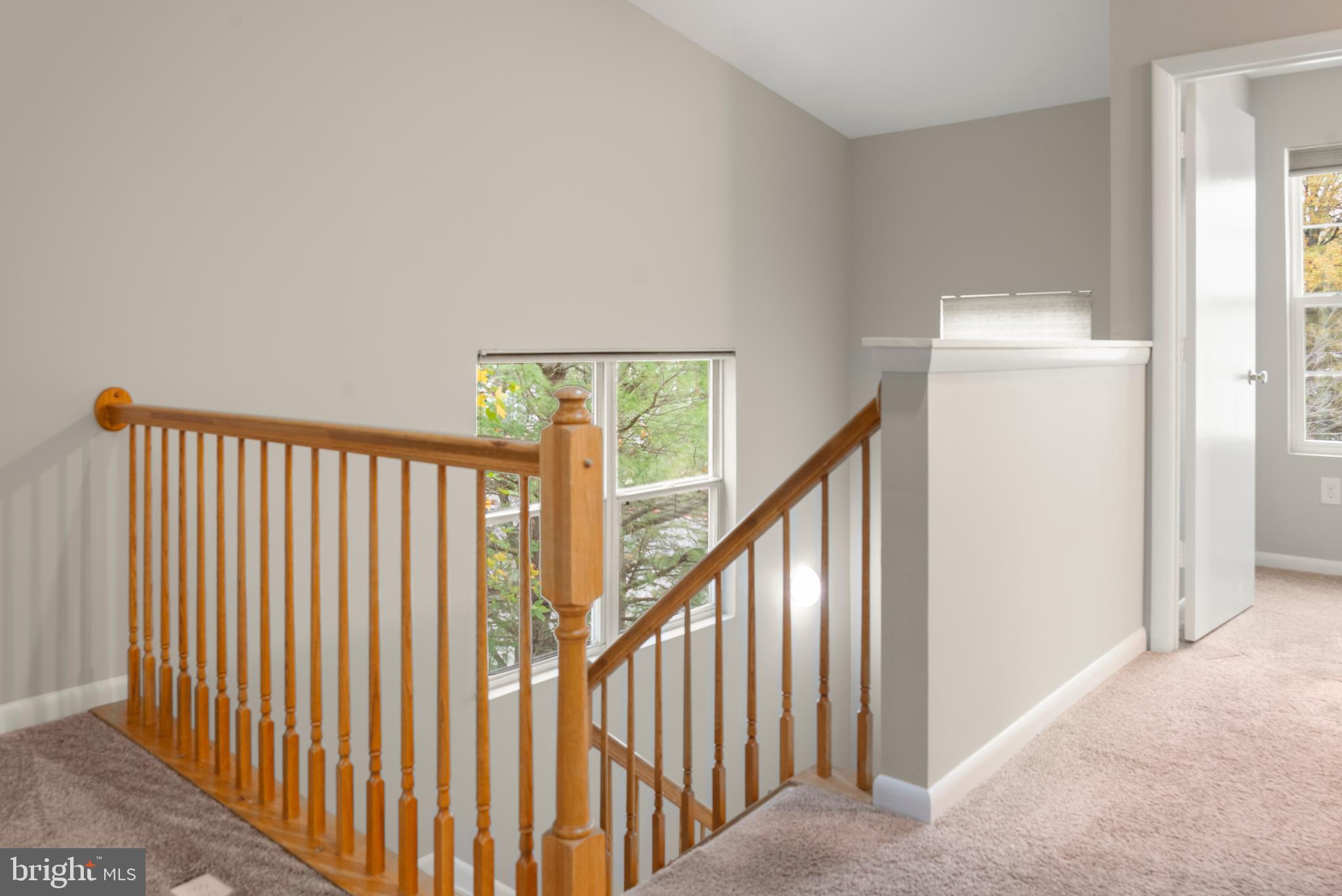 10 L Amberstone Court, Unit L Annapolis, MD 21403 - Photo 5 of 25 a view of a hallway with windows