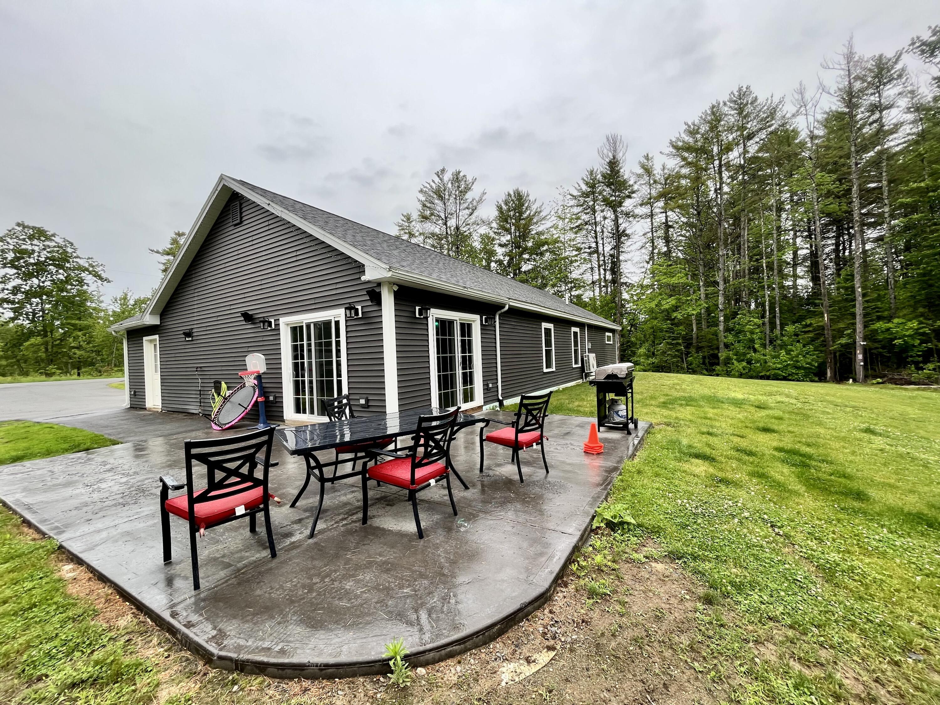 523 Bog Road Hermon, ME 04401 - Photo 6 of 49 0D86CC92-9A7A-4785-91D5-3EC8C4F0B0E1_1_2